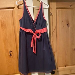 Size L sleeveless dress